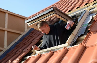 Pose de fenêtres de toit Velux à Queuille